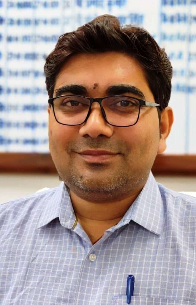 डुमरांव बीडीओ संदीप कुमार पांडेय